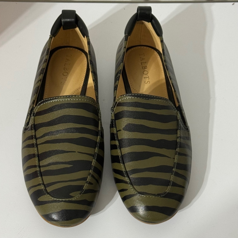 Talbots Jessie Gore Zebra Nappa Loafers Women’s Size 7 - Picture 1 of 5
